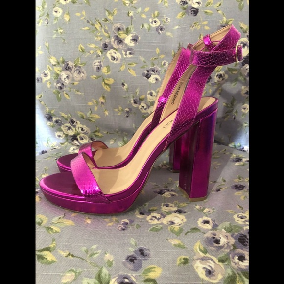 **BRAND NEW** Statement Platform Heels - Picture 2 of 4